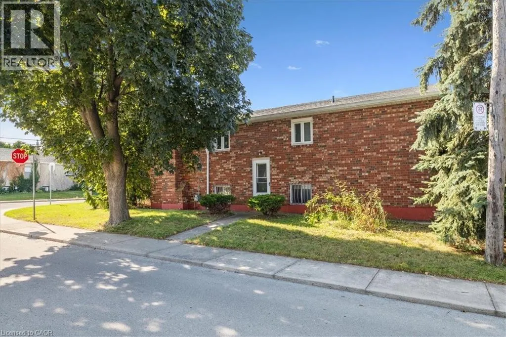 640 COCHRANE Road