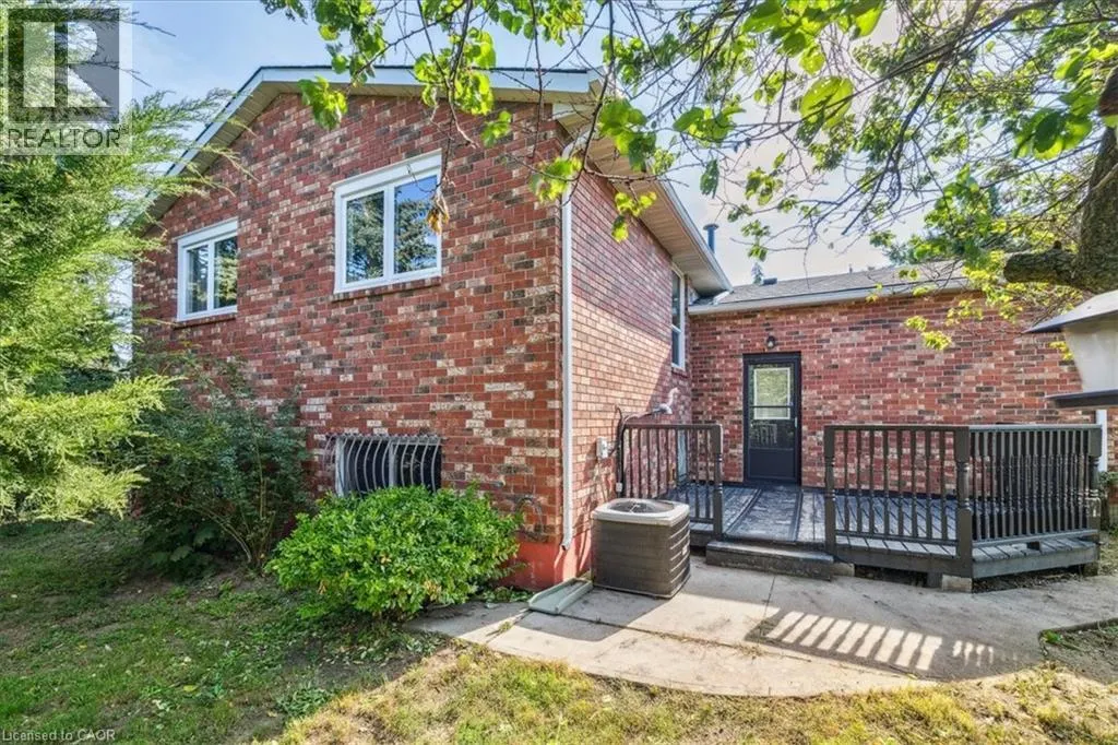 640 COCHRANE Road
