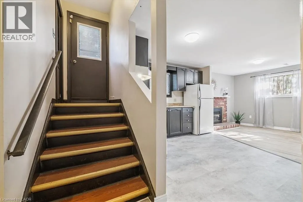 640 COCHRANE Road