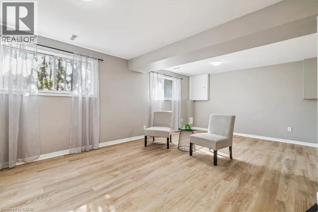640 COCHRANE Road