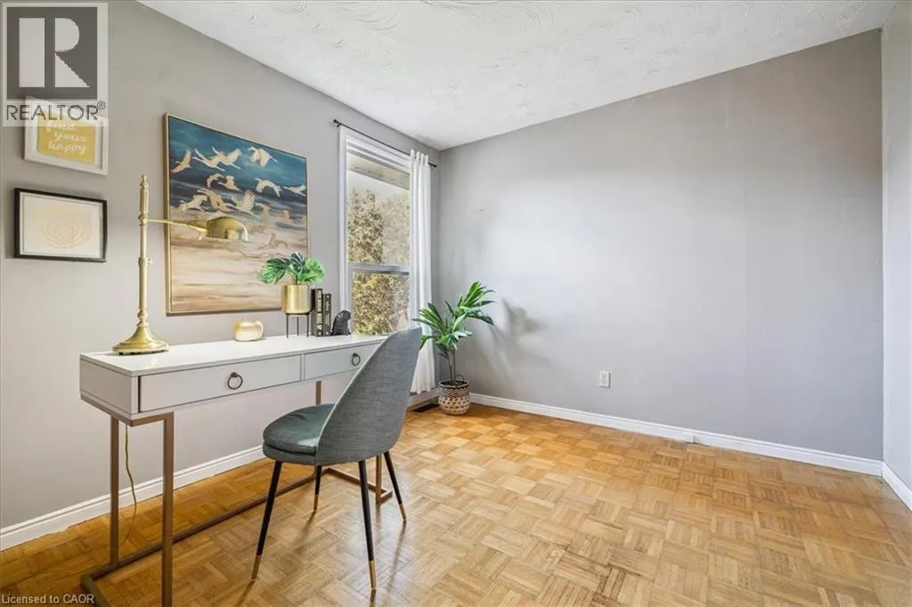 640 COCHRANE Road