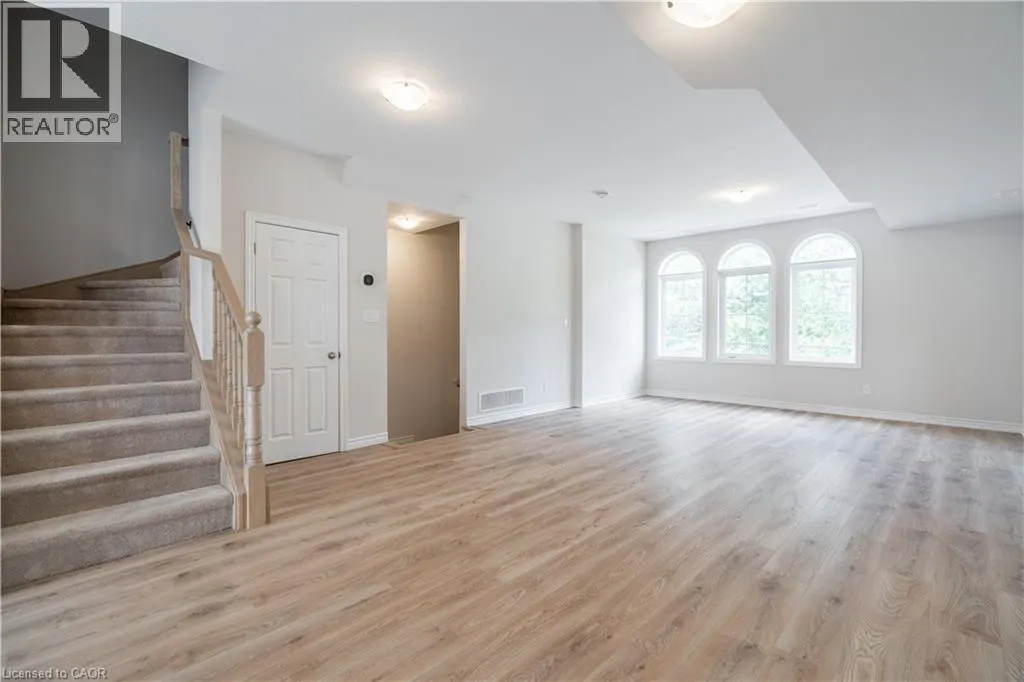 677 PARK Road Unit# 7, #7