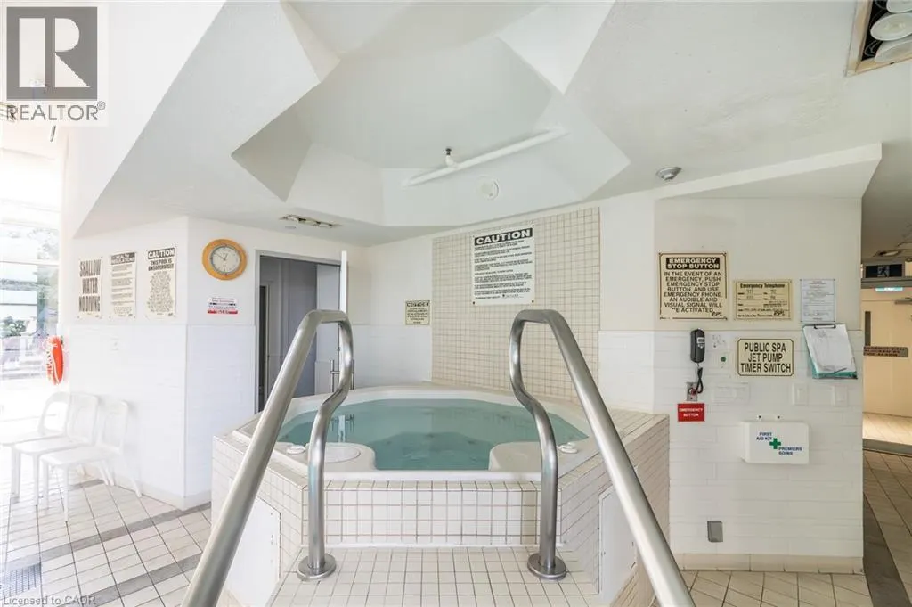 220 BURNHAMTHORPE Road W Unit# 1004, #1004