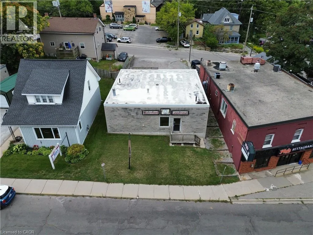 42 MAIN Street S