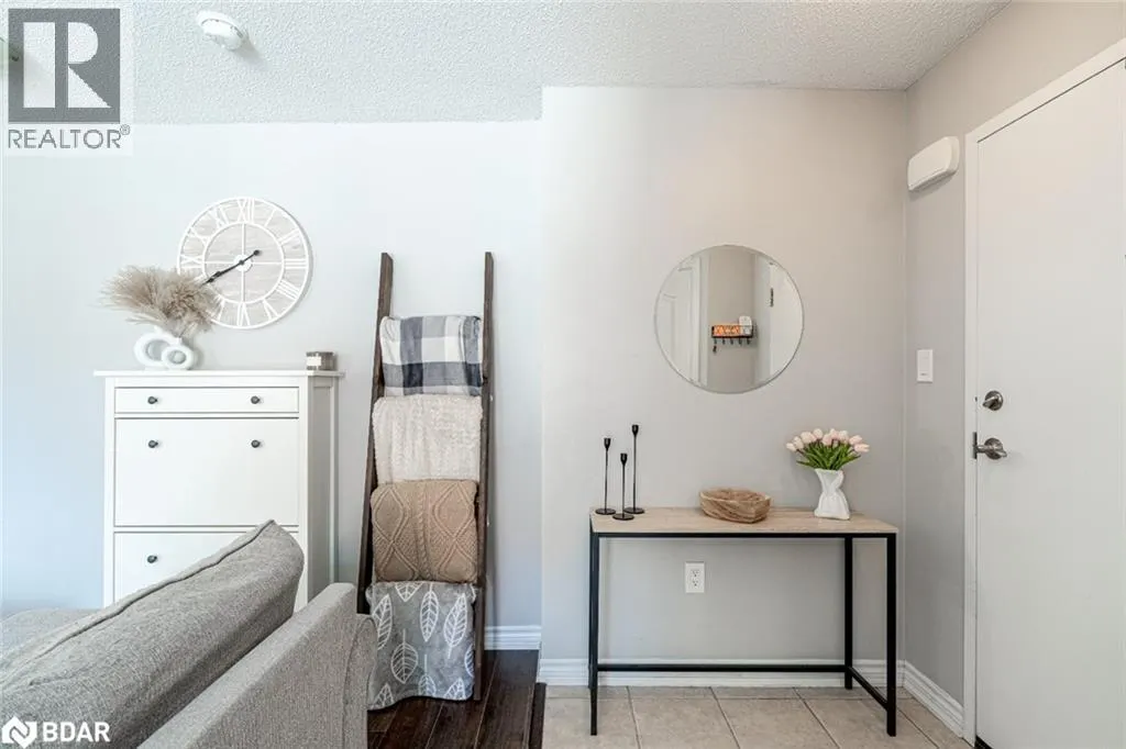 25 MADELAINE Drive Unit# 7, #7