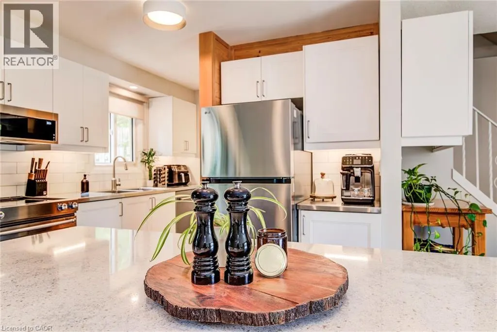 165 GREEN VALLEY Drive Unit# 31, #31