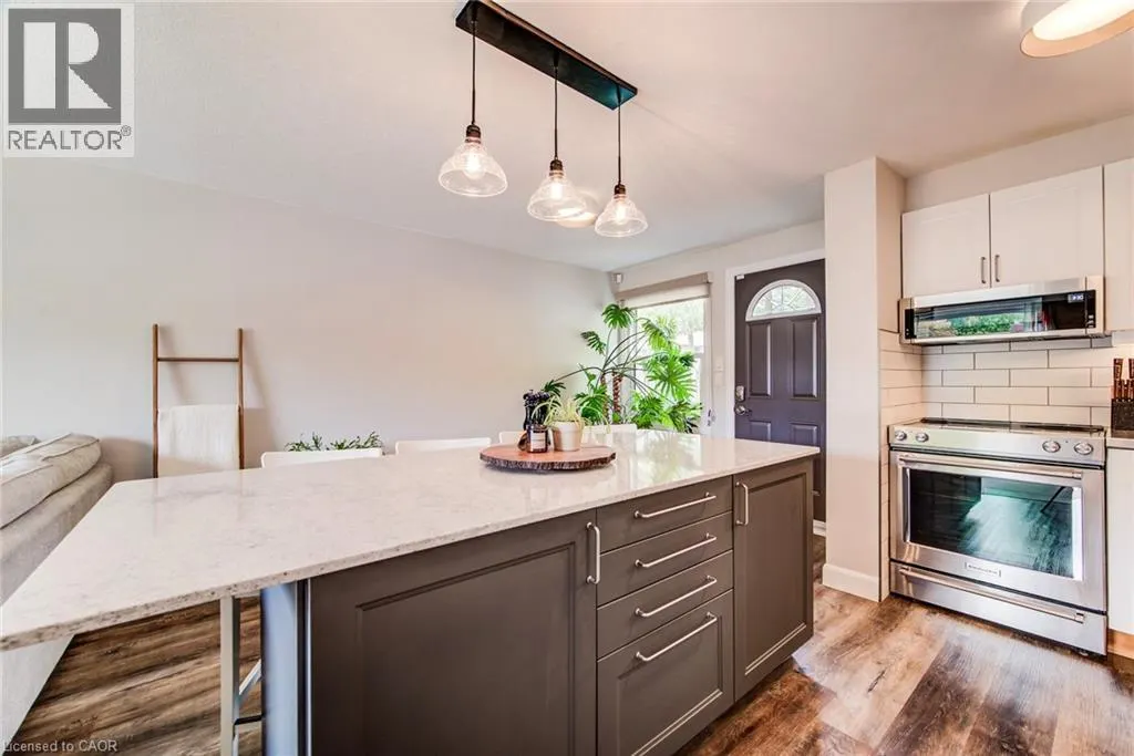 165 GREEN VALLEY Drive Unit# 31, #31