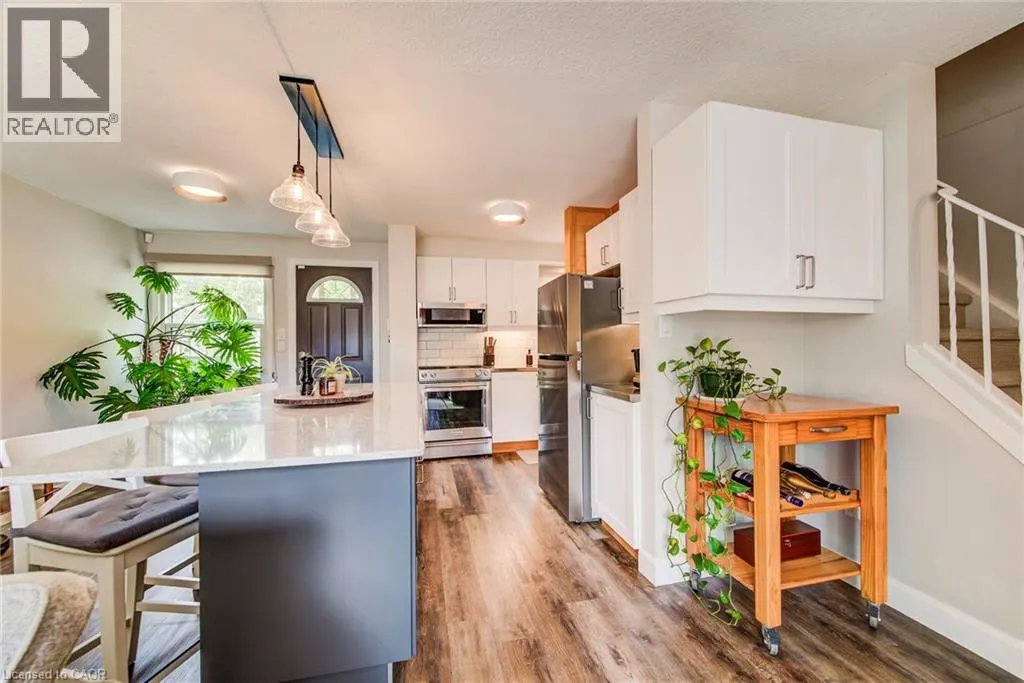 165 GREEN VALLEY Drive Unit# 31, #31