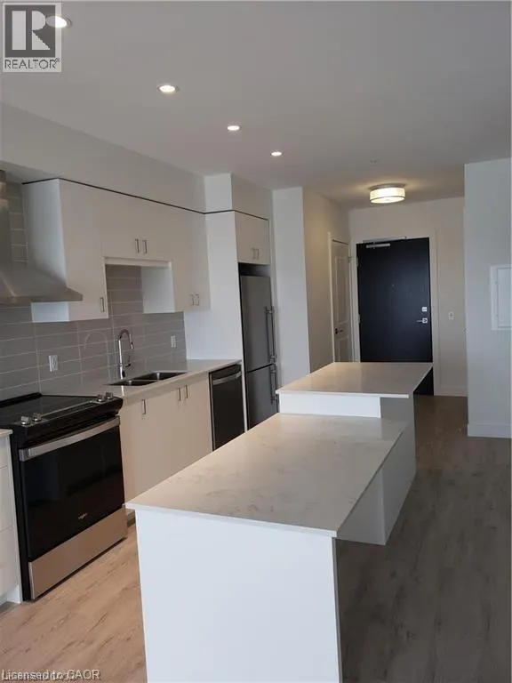 15 GLEBE Street Unit# 1211, #1211