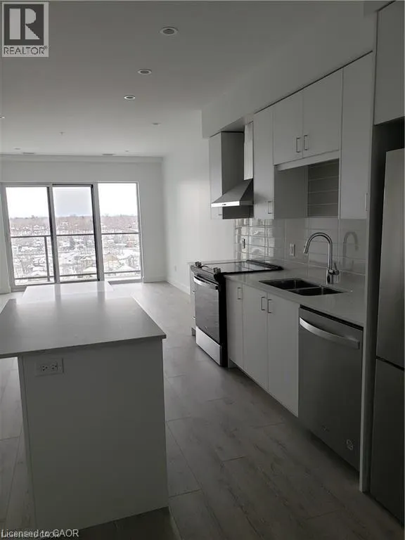 15 GLEBE Street Unit# 1211, #1211