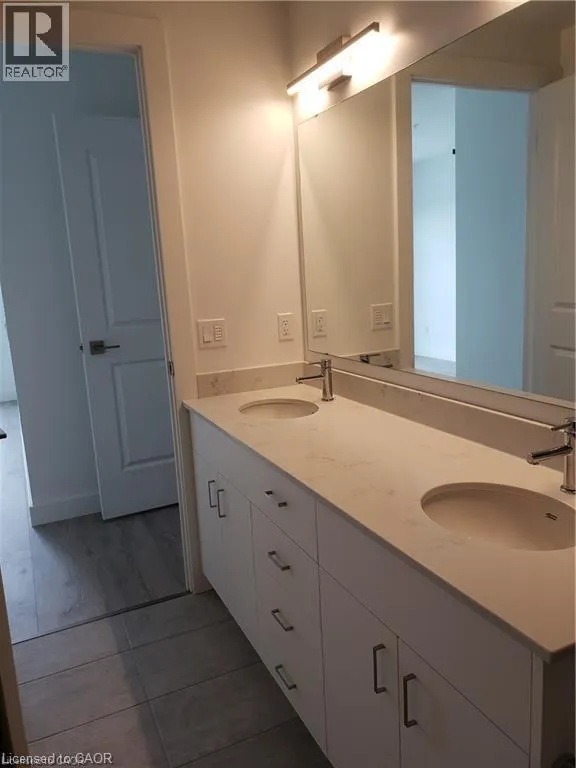15 GLEBE Street Unit# 1211, #1211