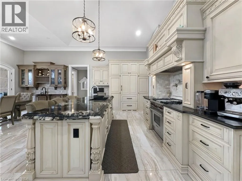 18 HARPER Boulevard