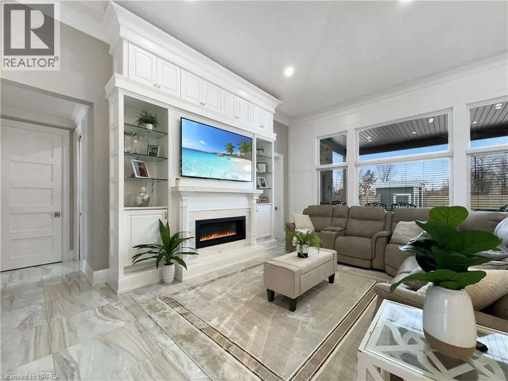 18 HARPER Boulevard