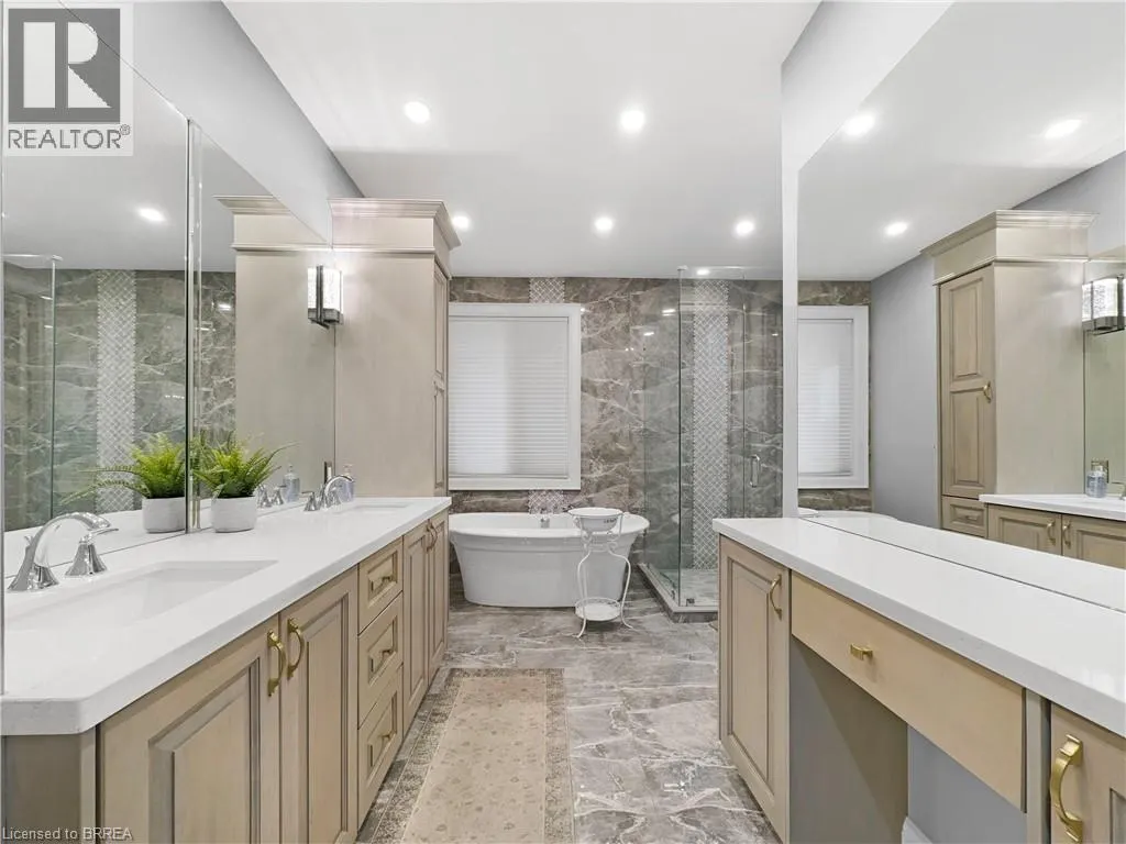18 HARPER Boulevard