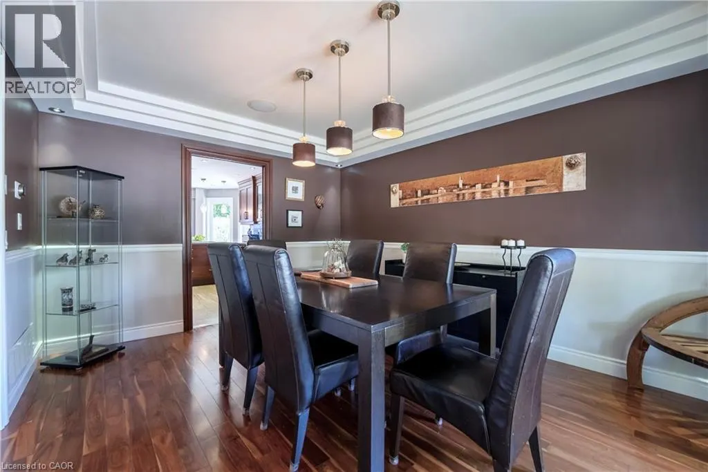 11 MORRISON CREEK Crescent