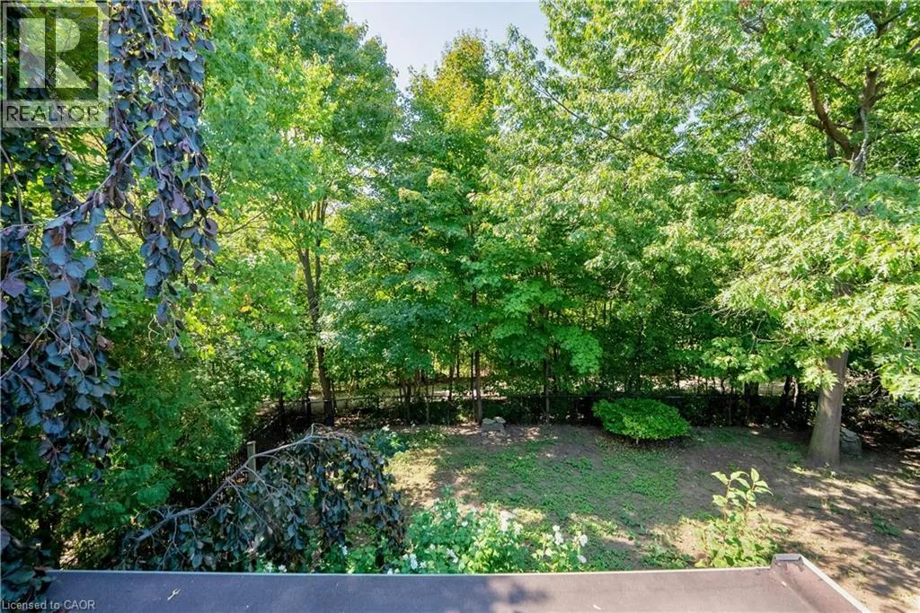 11 MORRISON CREEK Crescent