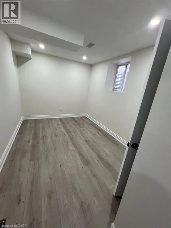 816 SUMAC Crescent Unit# Lower, #Lower