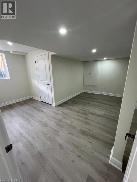 816 SUMAC Crescent Unit# Lower, #Lower