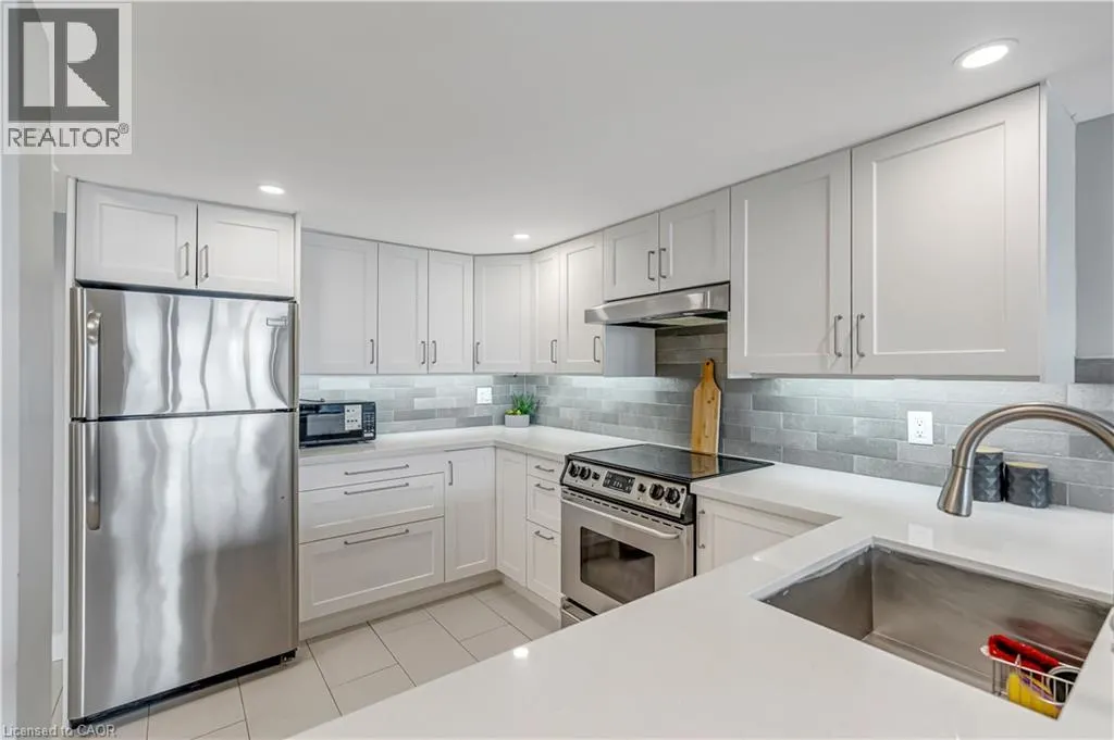 25 AGNES Street Unit# 903, #903