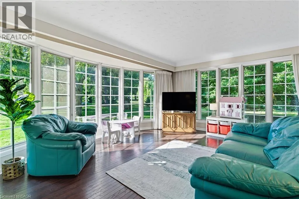 345 JERSEYVILLE Road W