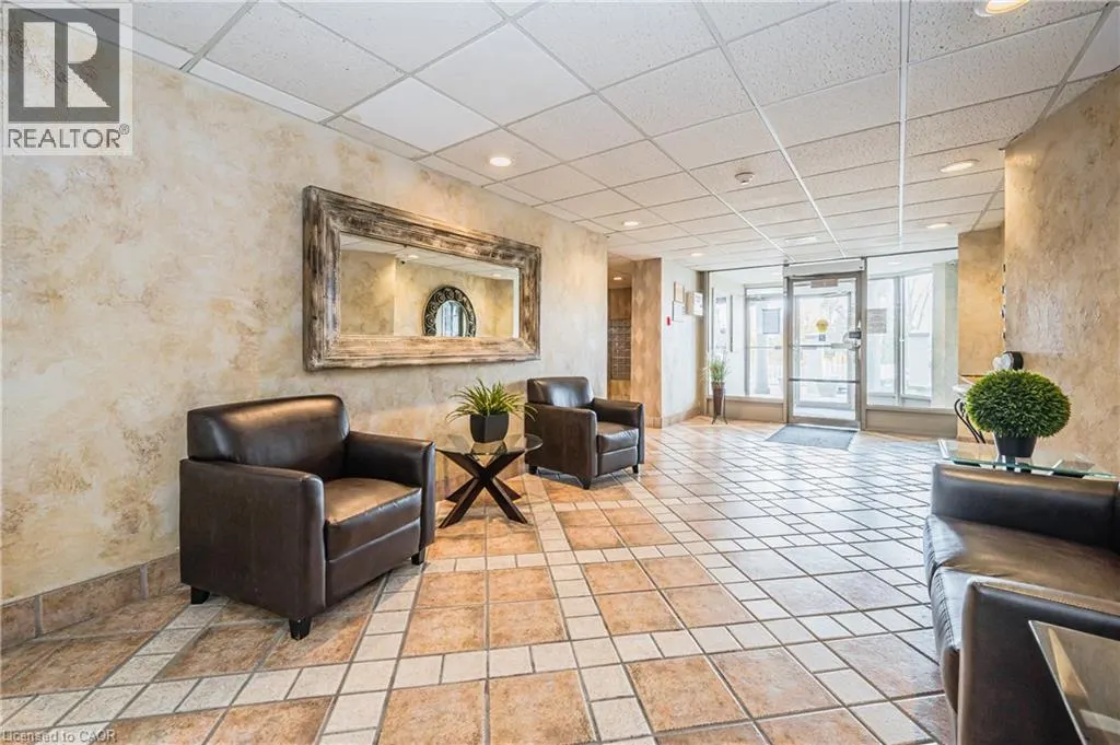 55 GREEN VALLEY Drive Unit# 307, #307