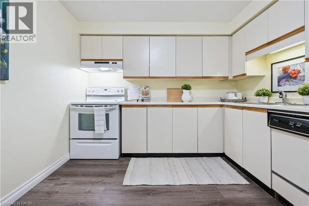 55 GREEN VALLEY Drive Unit# 307, #307