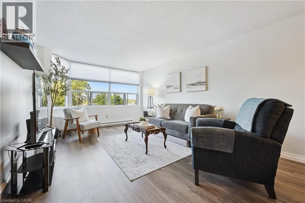 55 GREEN VALLEY Drive Unit# 307, #307