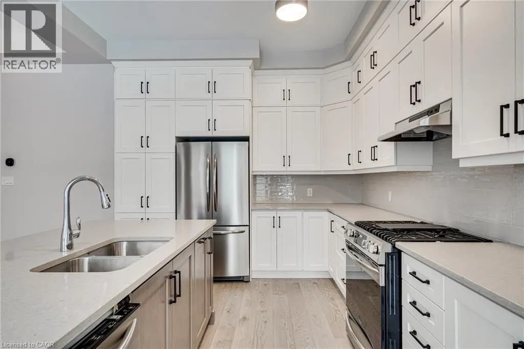 3041 WILLIAM CUTMORE Boulevard