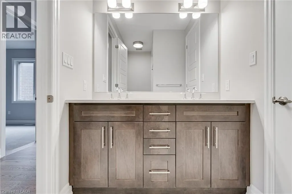 3041 WILLIAM CUTMORE Boulevard