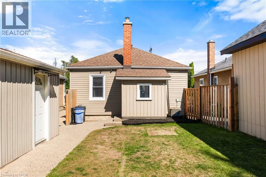 291 MAPLE Avenue