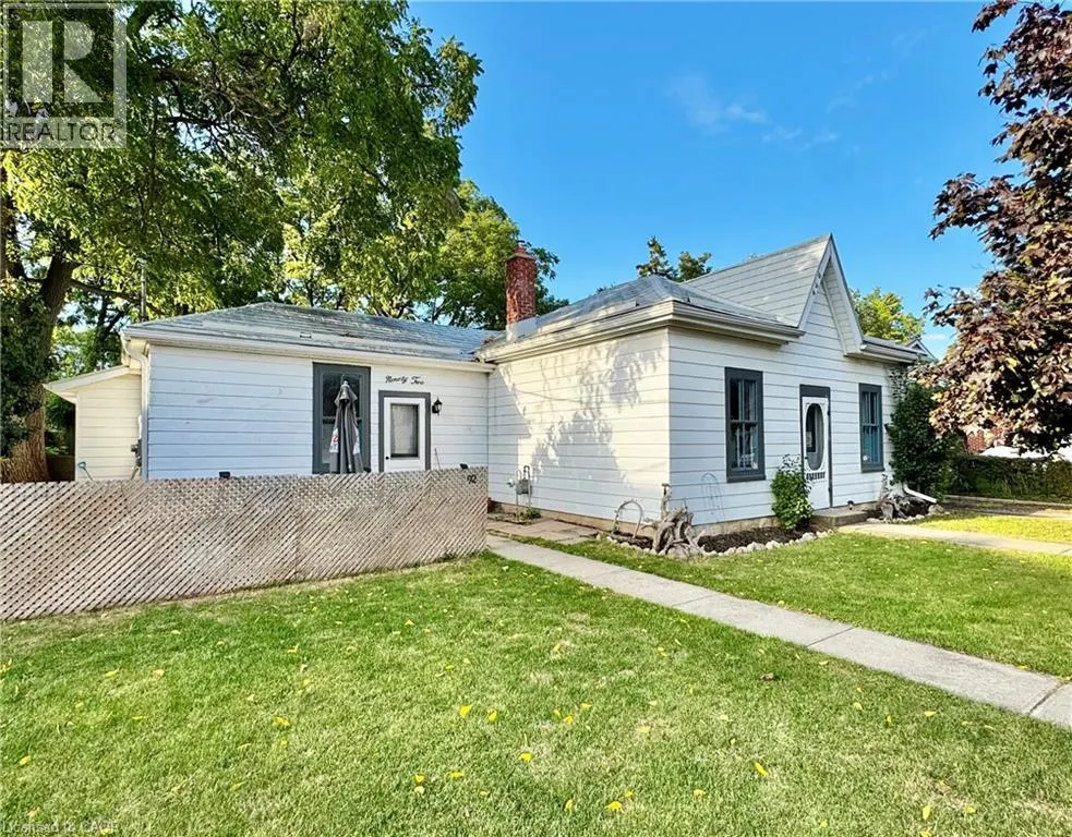 92 FRANCIS Street