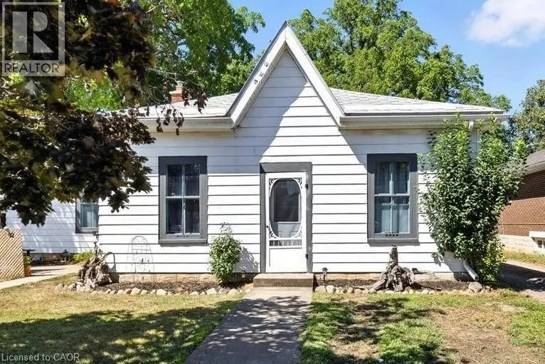 92 FRANCIS Street