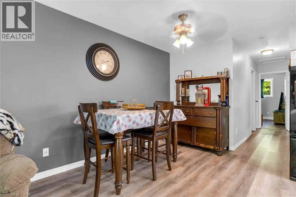110 GRAYSTONE Crescent