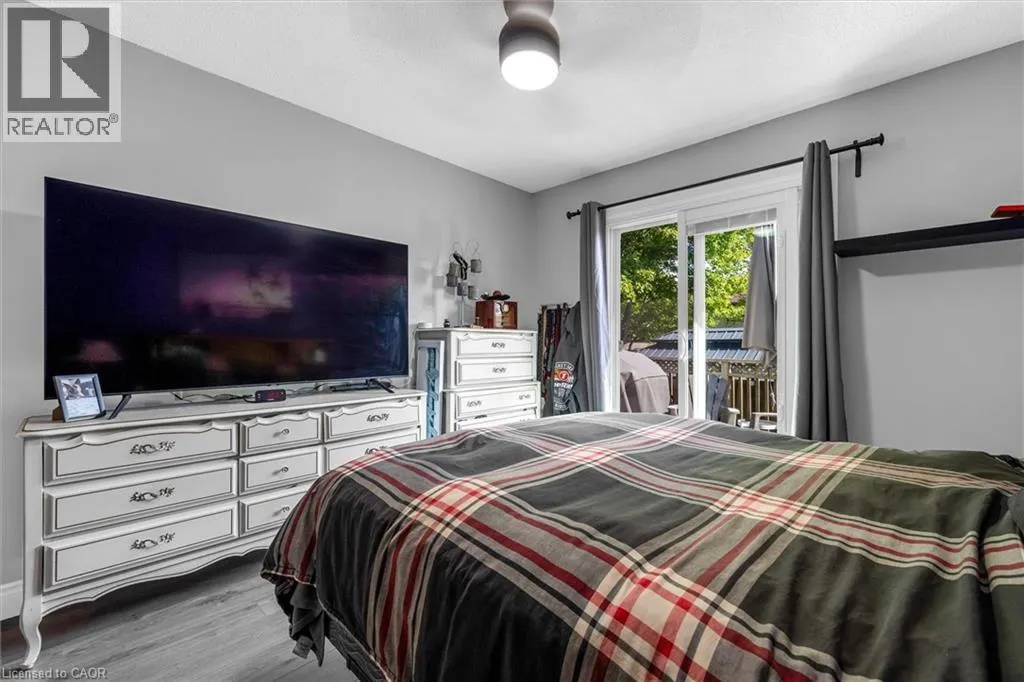 110 GRAYSTONE Crescent