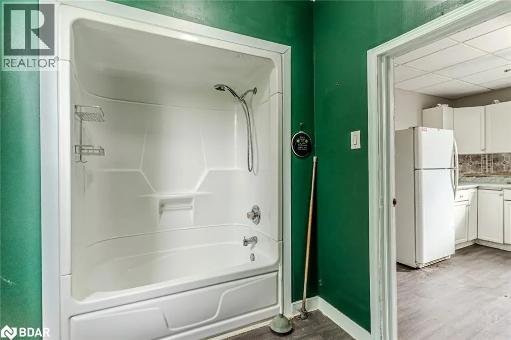 108 JOHN Street Unit# B, #B