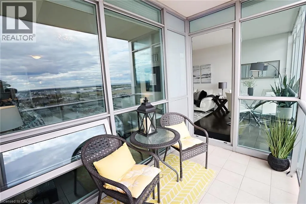 1055 SOUTHDOWN Road Unit# PH01, #PH01