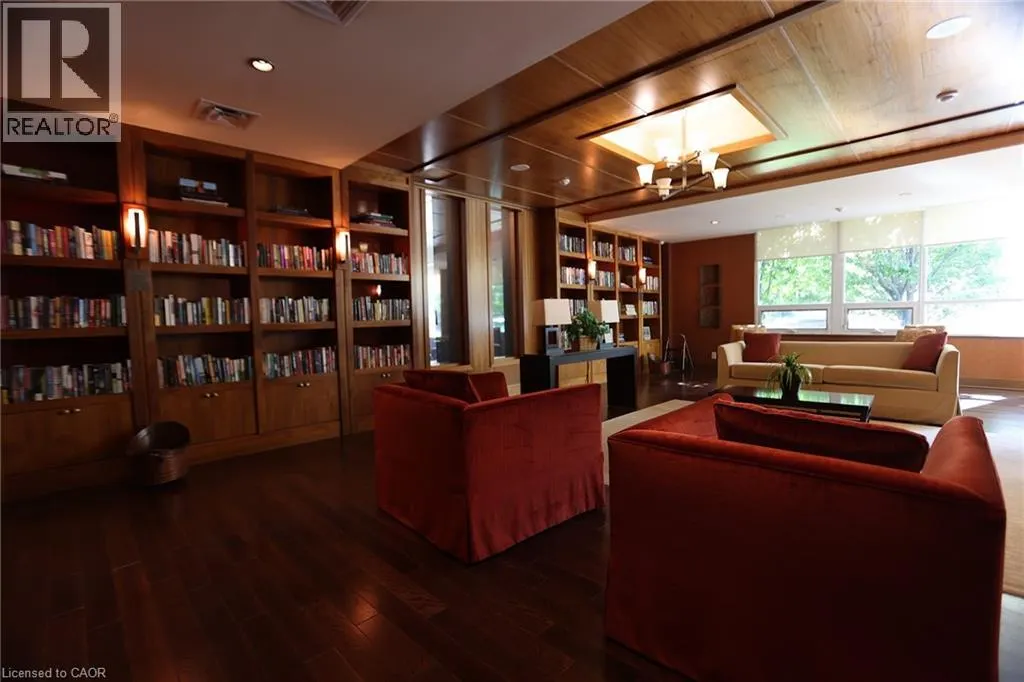 1055 SOUTHDOWN Road Unit# PH01, #PH01