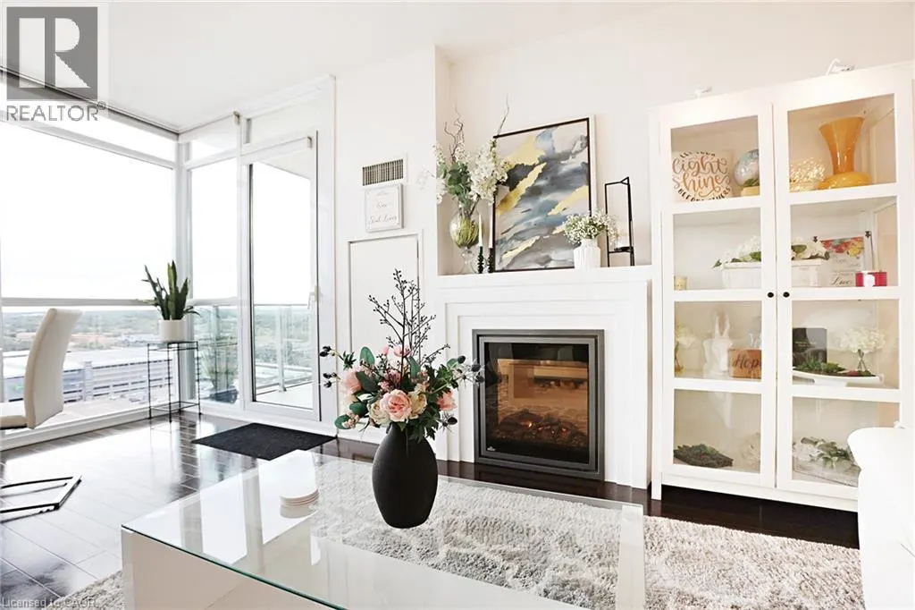 1055 SOUTHDOWN Road Unit# PH01, #PH01