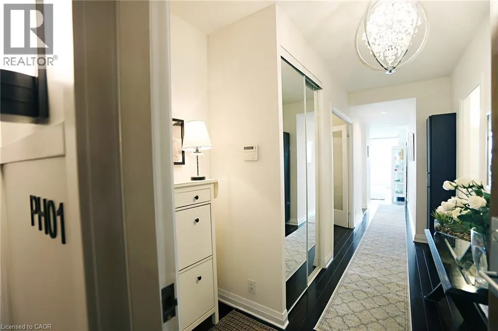 1055 SOUTHDOWN Road Unit# PH01, #PH01
