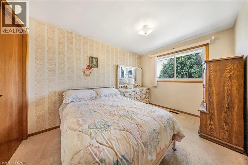 103 FOREST HILL Crescent