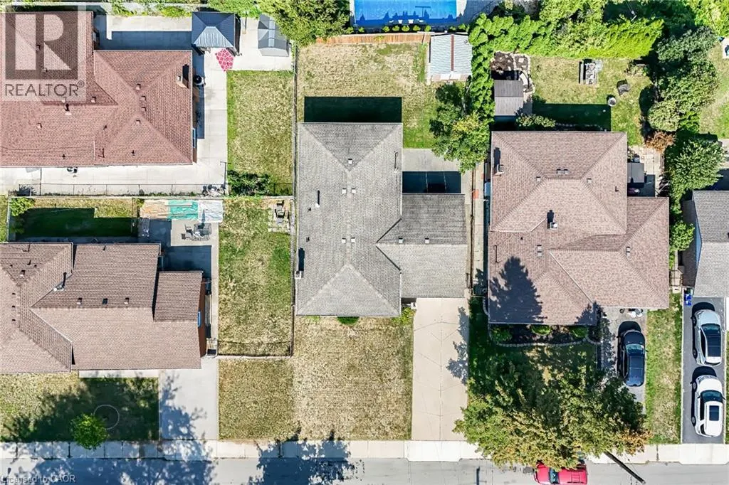 103 FOREST HILL Crescent