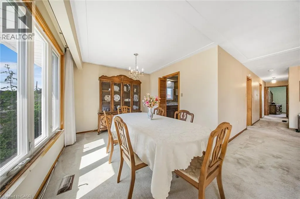 103 FOREST HILL Crescent