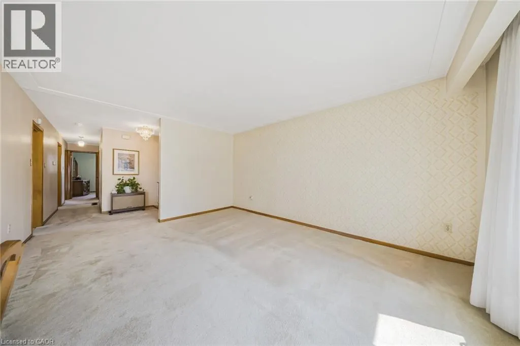 103 FOREST HILL Crescent
