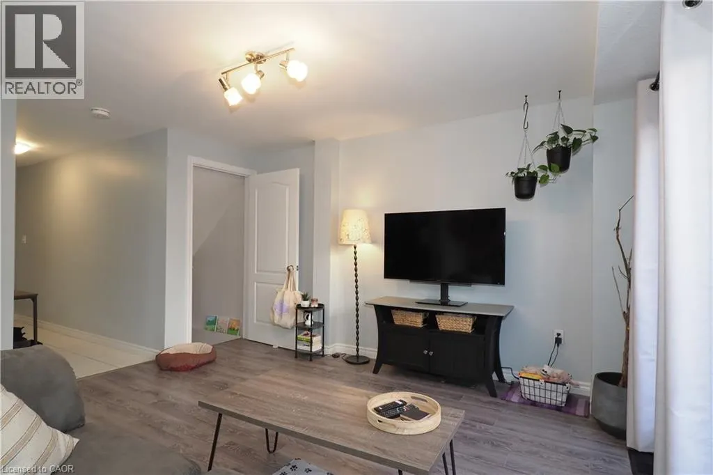 55 MOOREGATE Crescent Unit# 12A, #12A