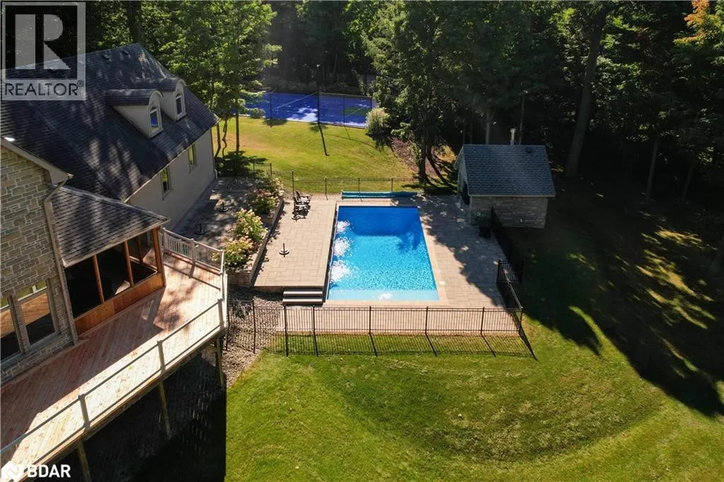 1220 SHOREVIEW Drive