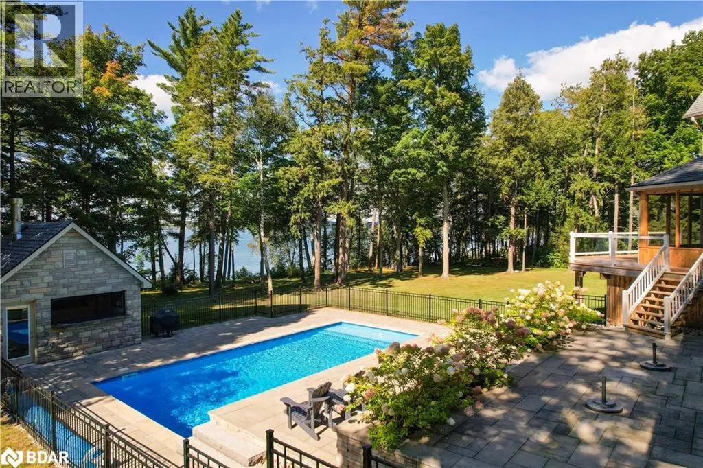1220 SHOREVIEW Drive