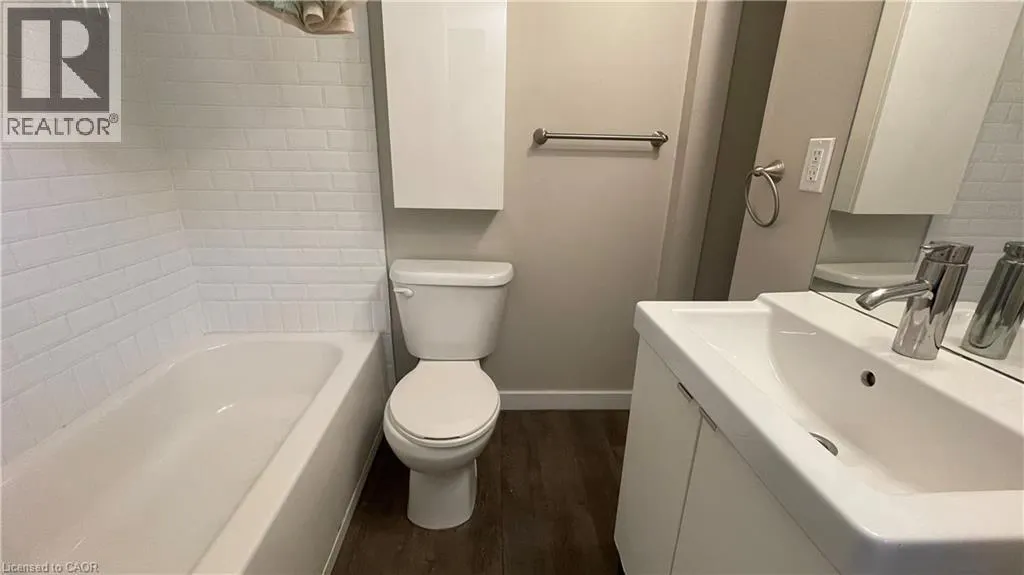 4 OTTAWA Street N Unit# 2, #2