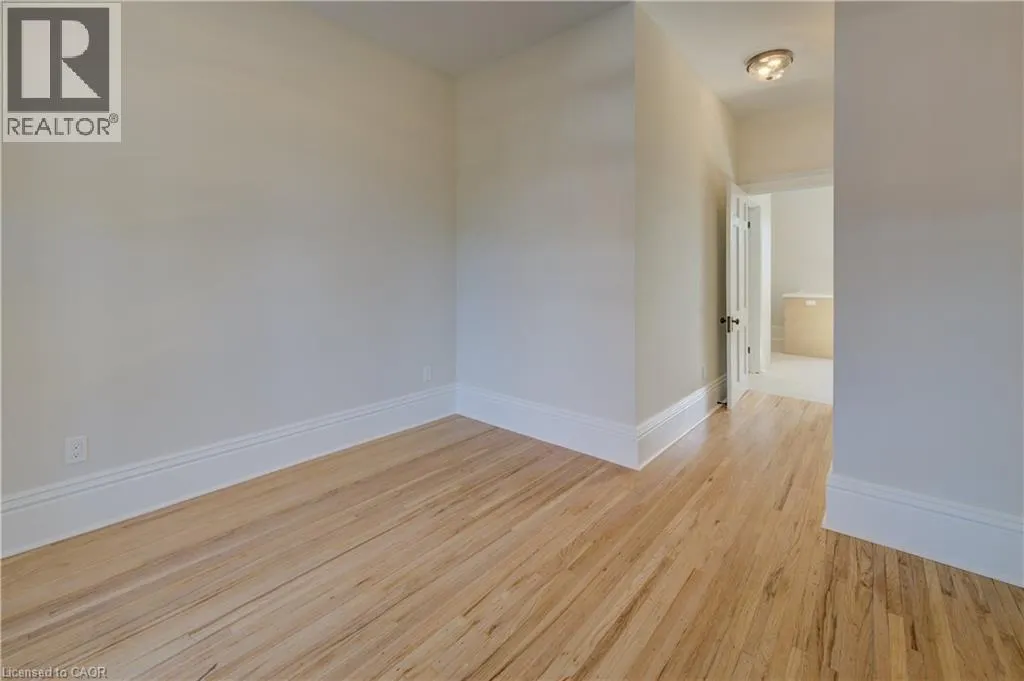 232 PARK Street N Unit# Apt #2, #Apt #2
