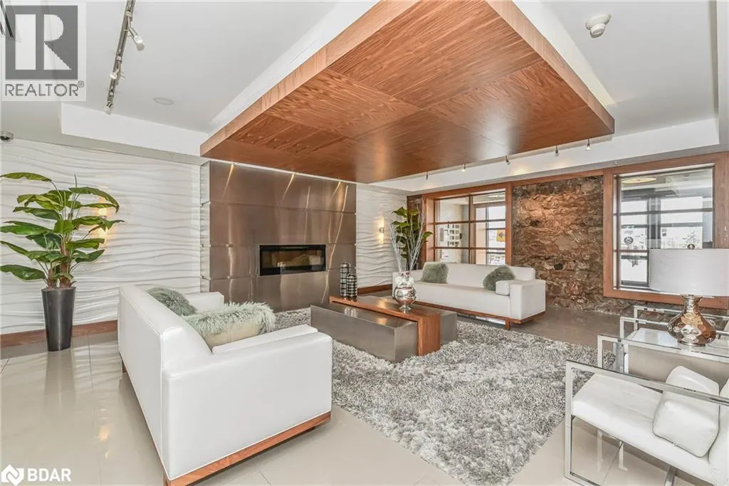 112 BENTON Street Unit# 704, #704