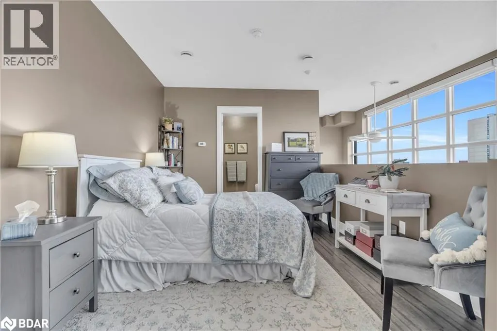 112 BENTON Street Unit# 704, #704